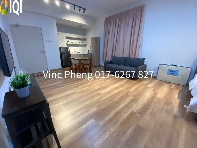 Town Area WELL MAINTAINED Studio Condo @ The Quartz Residence, Bachang image