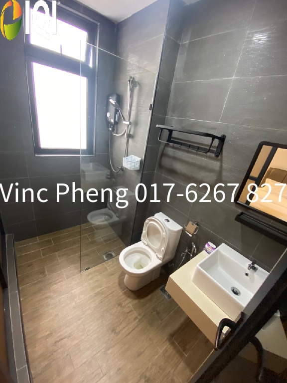 Town Area WELL MAINTAINED Studio Condo @ The Quartz Residence, Bachang image