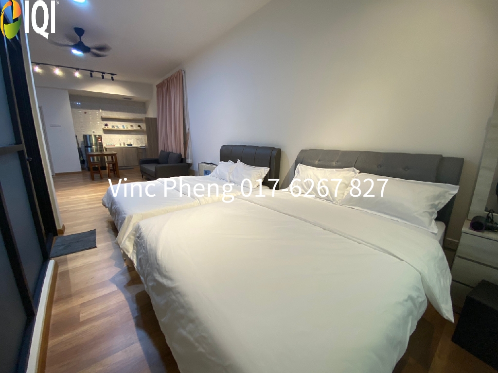 Town Area WELL MAINTAINED Studio Condo @ The Quartz Residence, Bachang image
