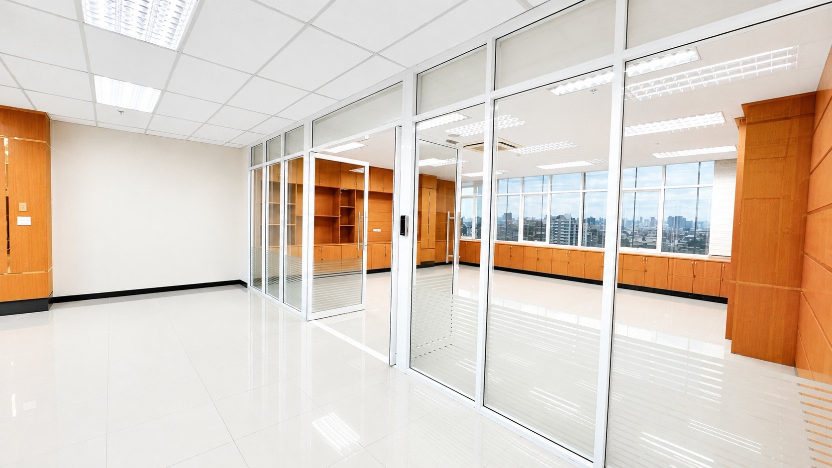 Integrated Commercial  Space for Lease JW Tower  in Prime Location, Srinakarin Road Bangkok image