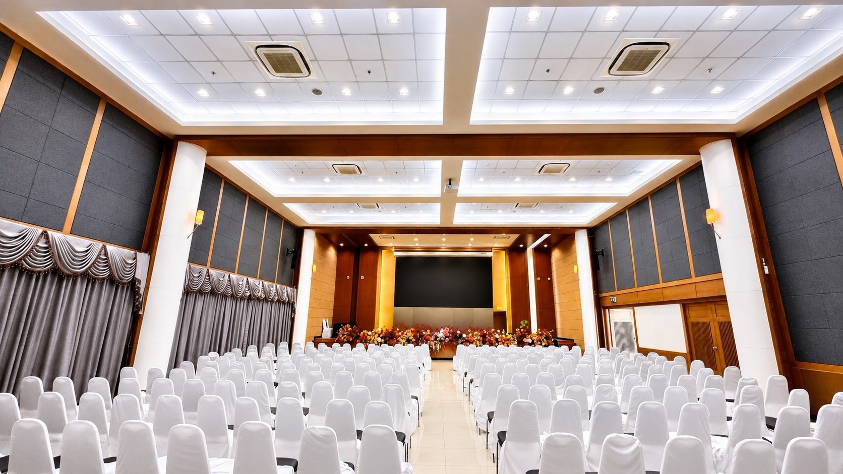 Integrated Commercial  Space for Lease JW Tower  in Prime Location, Srinakarin Road Bangkok image