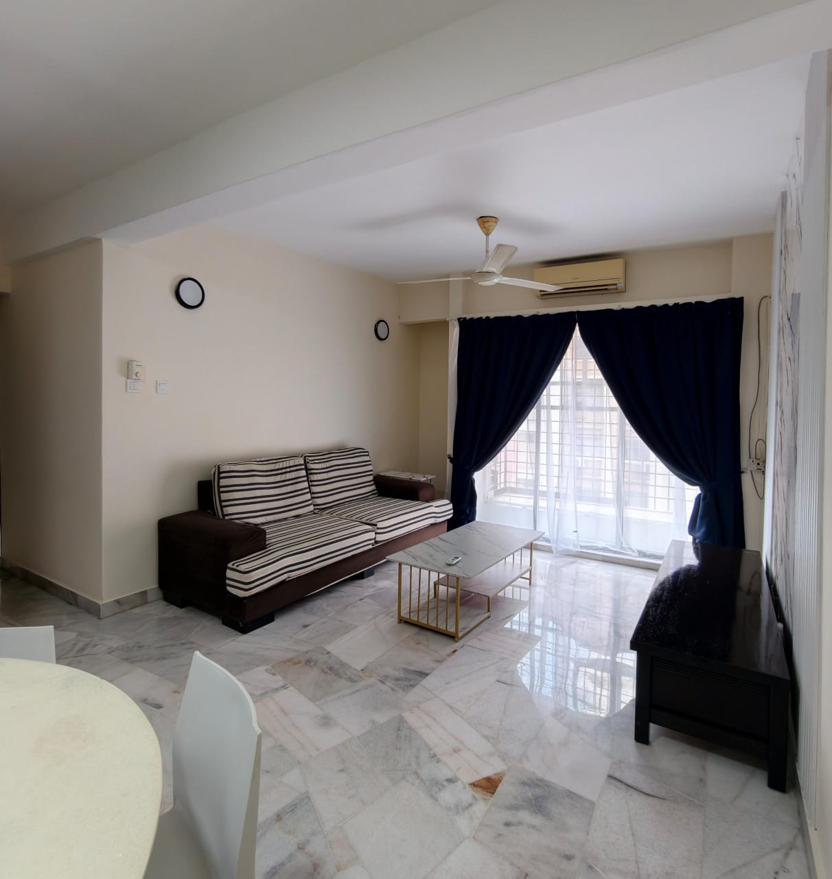 Vista Lavender Apartment image