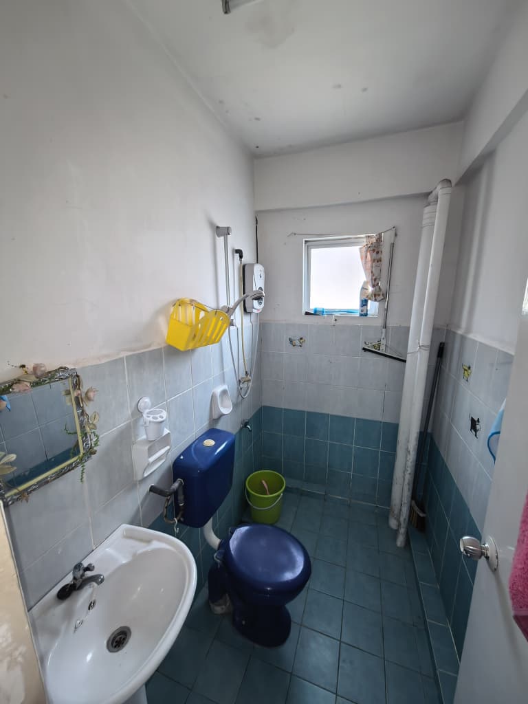 Putri Bahang Apartment image