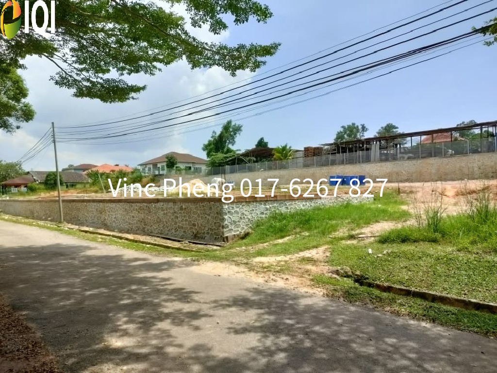 RARE 3 Adjoining FREEHOLD Land RM40 psf @ Sungai Udang Melaka image