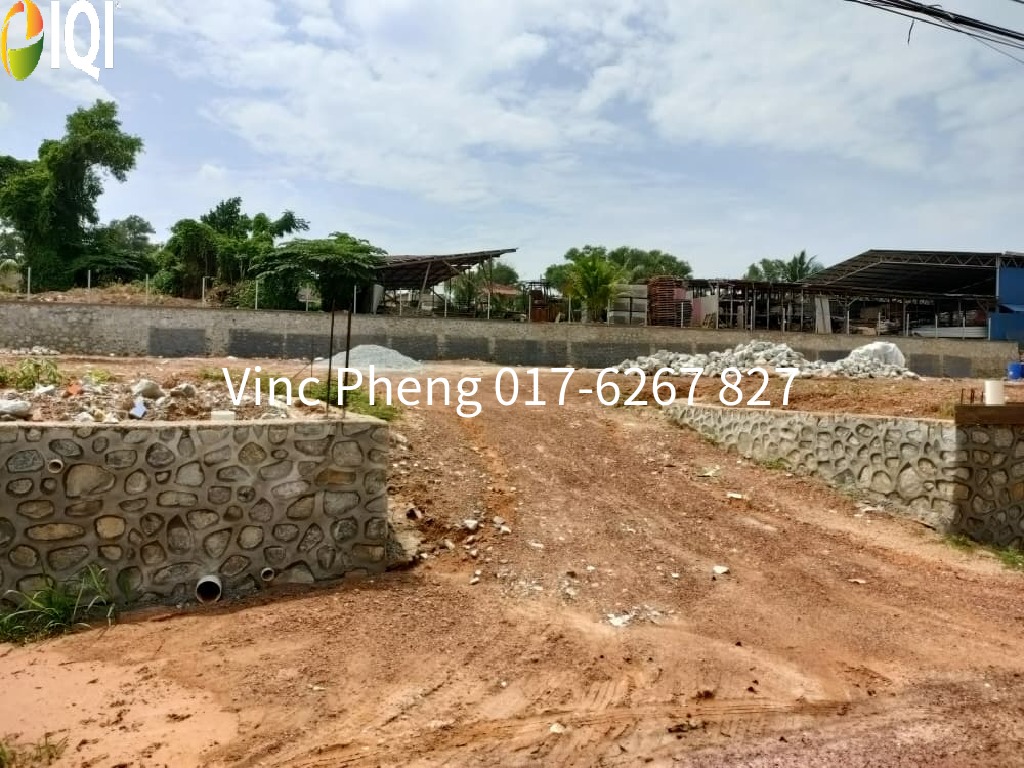 RARE 3 Adjoining FREEHOLD Land RM40 psf @ Sungai Udang Melaka image