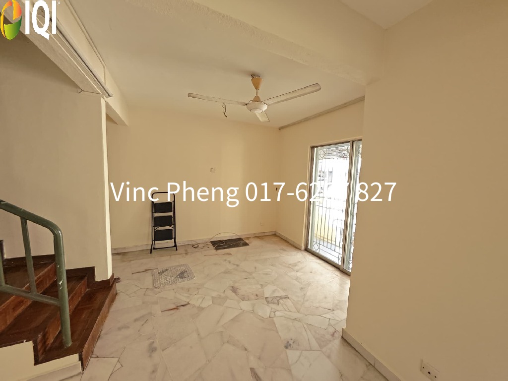 RM800 ONLY! Duplex 3R 3B Apartment For Rent @ Kota Laksamana image
