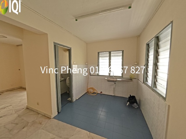 RM800 ONLY! Duplex 3R 3B Apartment For Rent @ Kota Laksamana image