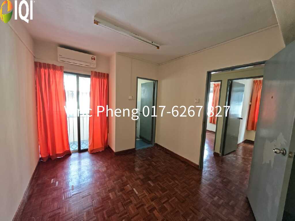 RM800 ONLY! Duplex 3R 3B Apartment For Rent @ Kota Laksamana image