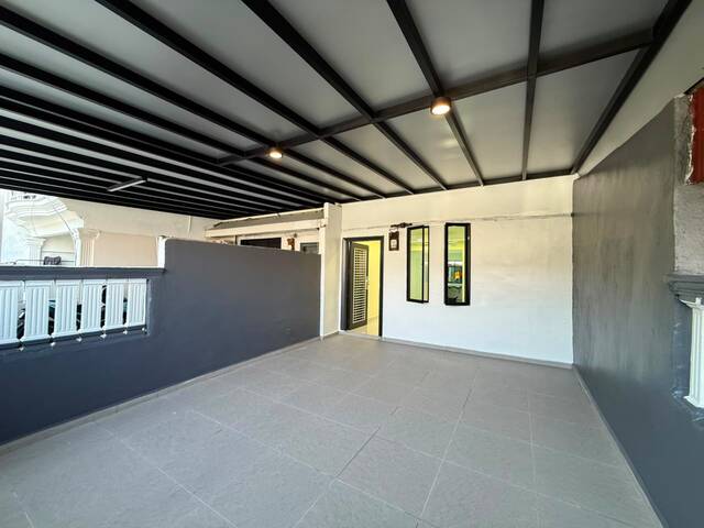 Bandar Baru Permas Jaya 2 Sty Low Cost,Renovated,Unblock View,Extend image