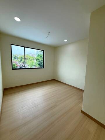 Bandar Baru Permas Jaya 2 Sty Low Cost,Renovated,Unblock View,Extend image