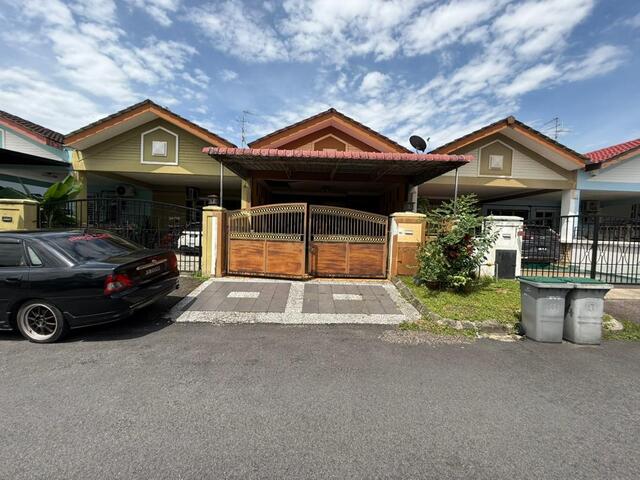 Taman Jp Perdana 1 St yTerrace,Johor Bahru,Renovated,Extend,Bumi Lot image