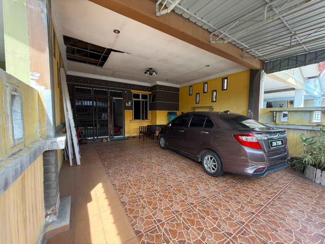 Taman Jp Perdana 1 St yTerrace,Johor Bahru,Renovated,Extend,Bumi Lot image