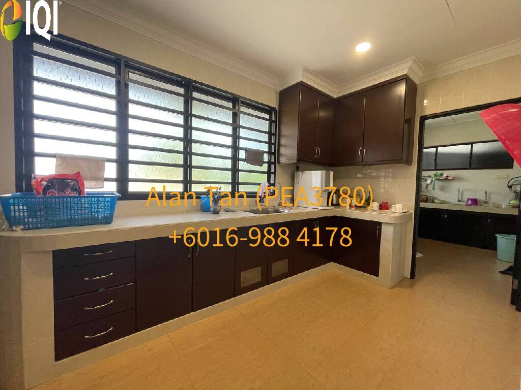 ALOR AKAR (Renovated Big Corner House) image
