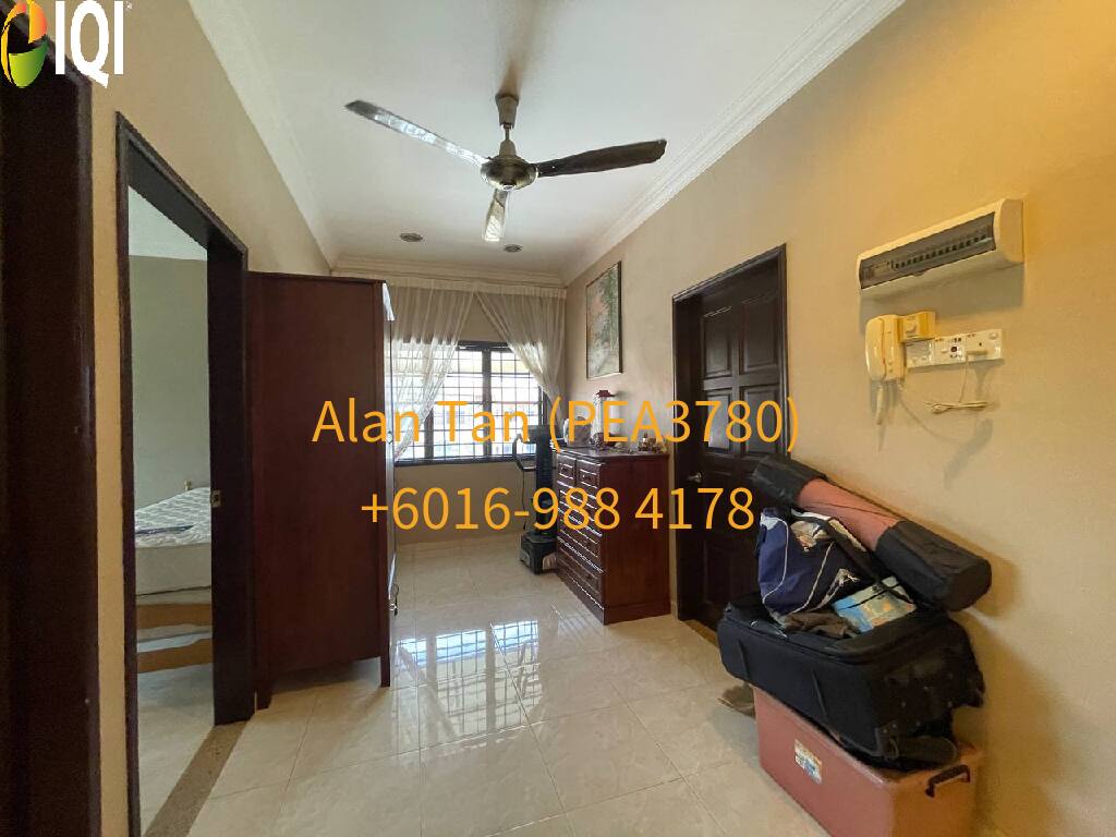 ALOR AKAR (Renovated Big Corner House) image