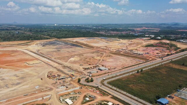 39.8 Acres: Mega Industrial Site + Full Infra in Bukit Kayu Hitam, Kedah photo