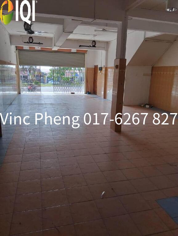 SPACIOUS MAIN ROAD Ground Floor Shoplot For Rent @ Merlimau image