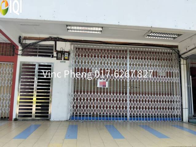 SPACIOUS MAIN ROAD Ground Floor Shoplot For Rent @ Merlimau photo