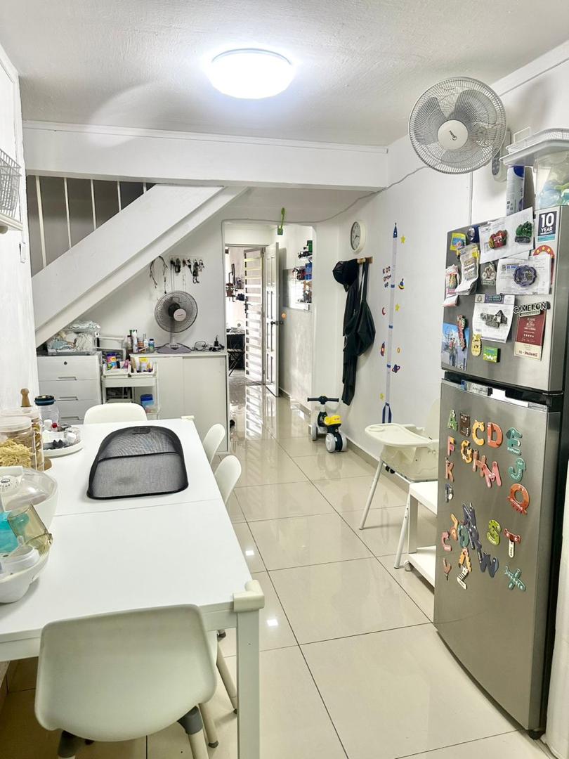Taman Megah Ria 2 Sty Low Cost,Jalan Bayan,Masai,Renovated image
