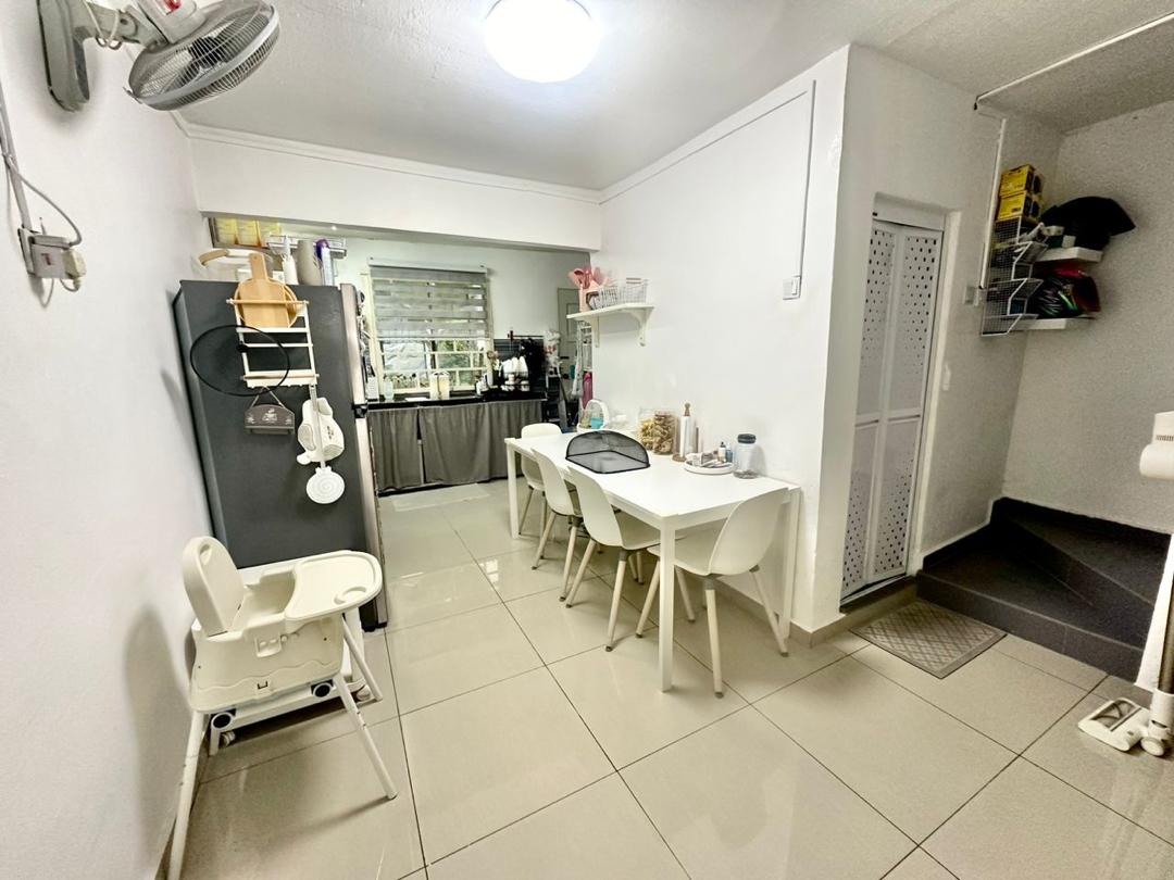 Taman Megah Ria 2 Sty Low Cost,Jalan Bayan,Masai,Renovated image