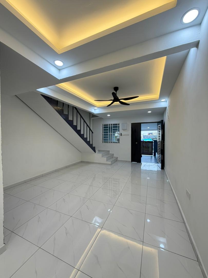 Taman Wawasan 2 Sty Low Cost,Jalan Rajawali,Kulai,Renovated,Full Loan image