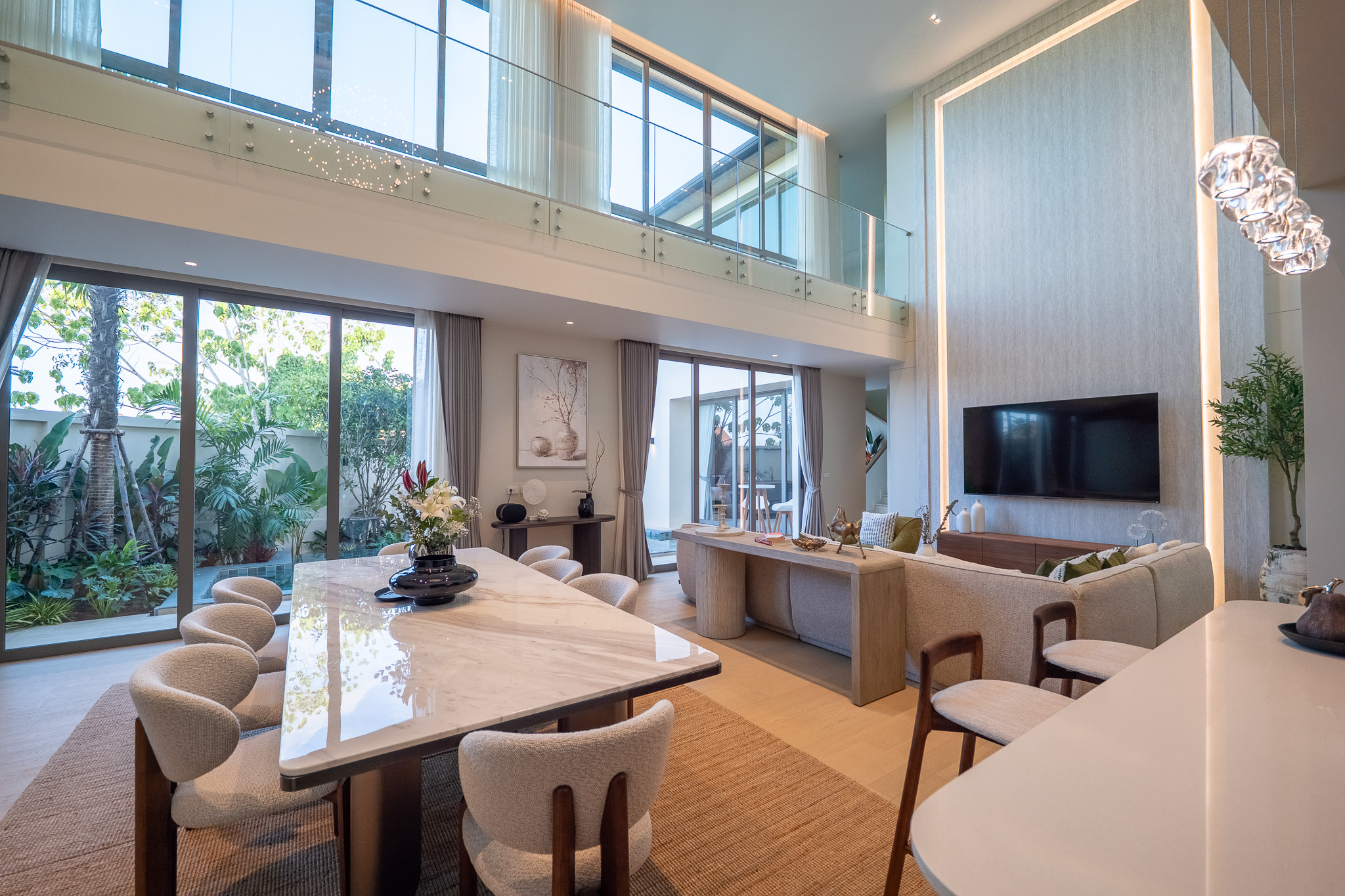 PRIME CHERNGTALAY VILLAS | JUST 3 MINUTES TO HEADSTART INTERNATIONAL SCHOOL image