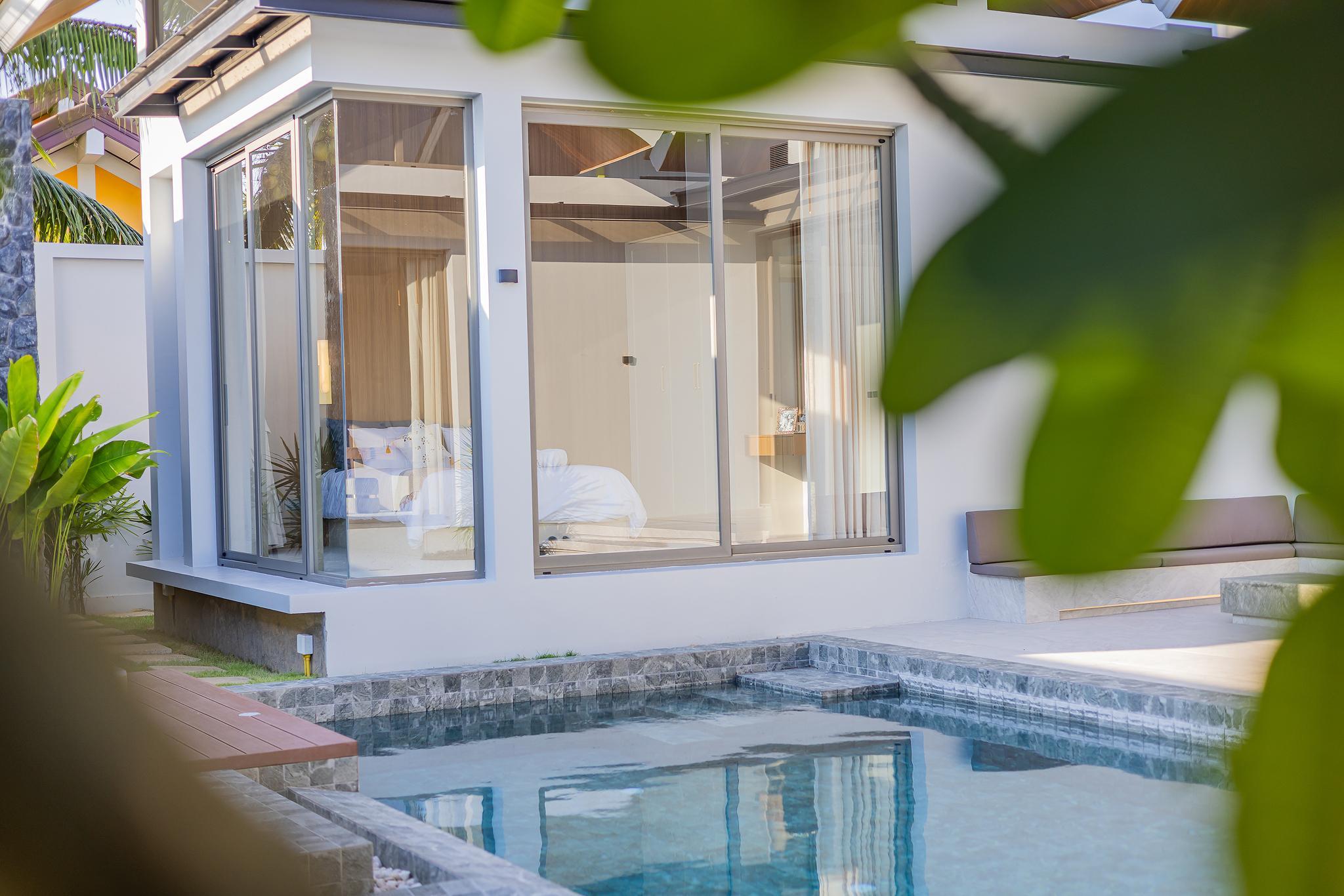 TROPICAL LUXURY LIVING IN PHUKET image