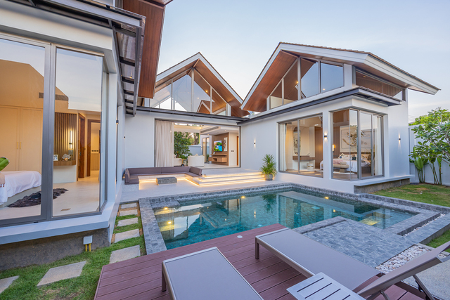 TROPICAL LUXURY LIVING IN PHUKET image