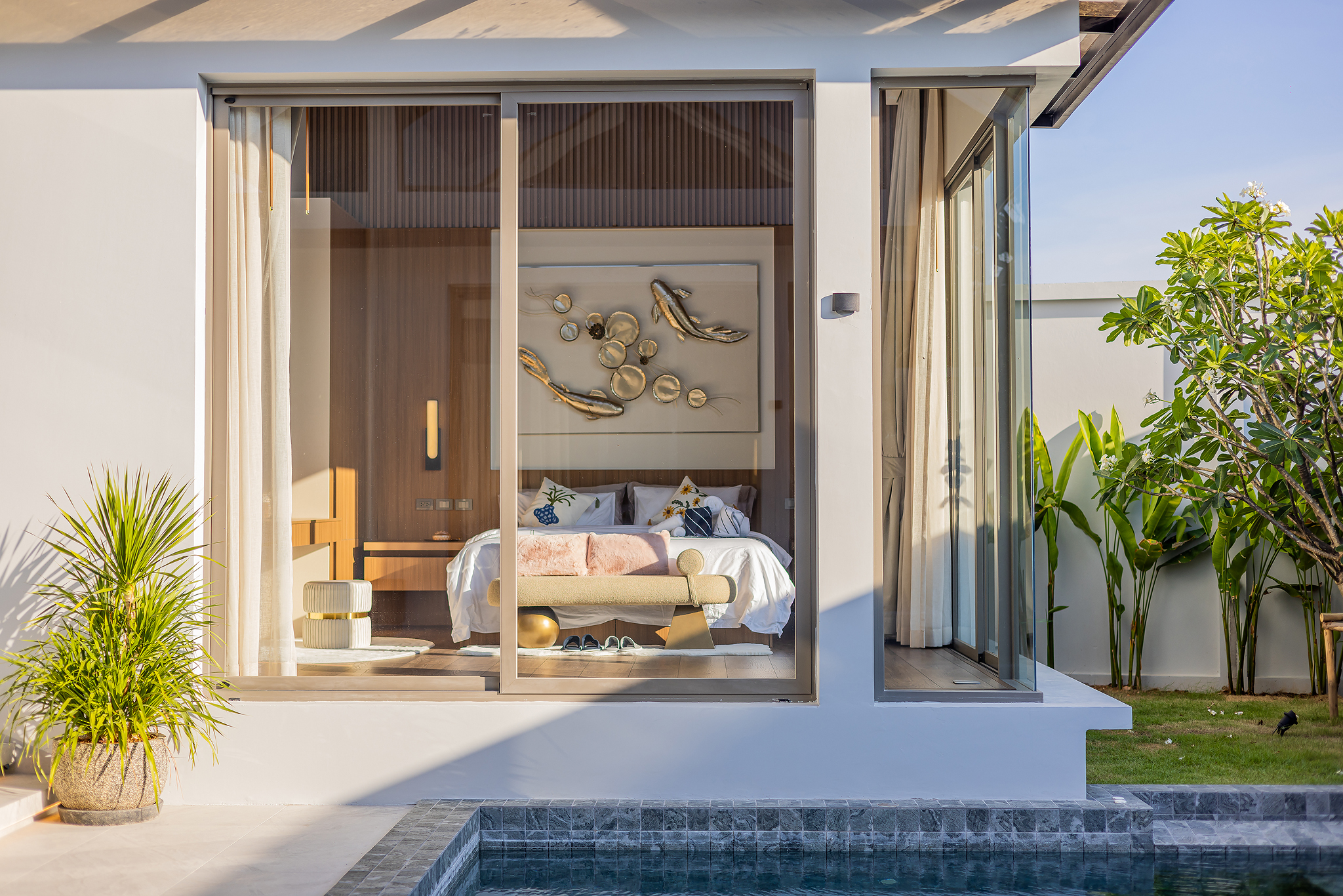 TROPICAL LUXURY LIVING IN PHUKET image
