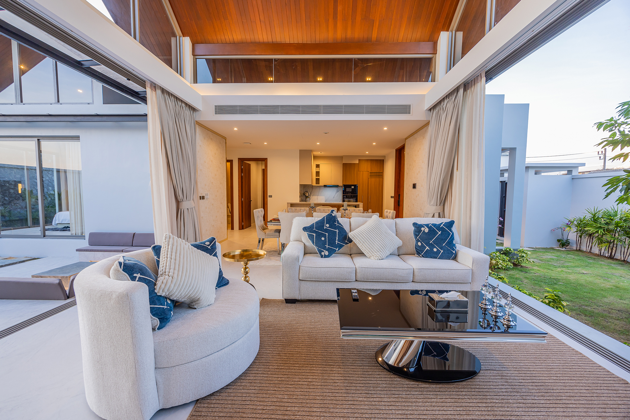 TROPICAL LUXURY LIVING IN PHUKET image