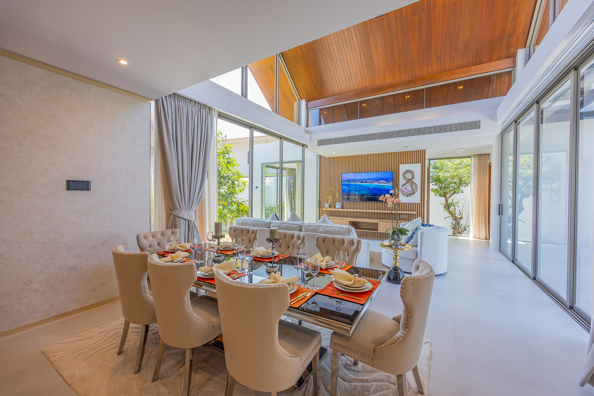TROPICAL LUXURY LIVING IN PHUKET image