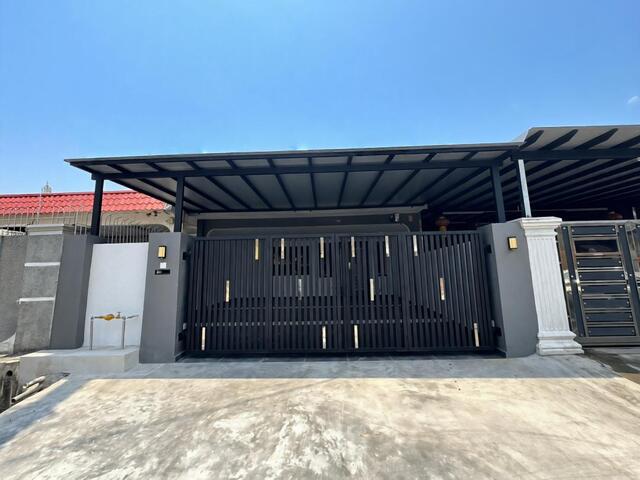 Taman Johor Jaya 1 Sty Terrace,Jalan Keembong,Johor Bahru,Renovated,Extend