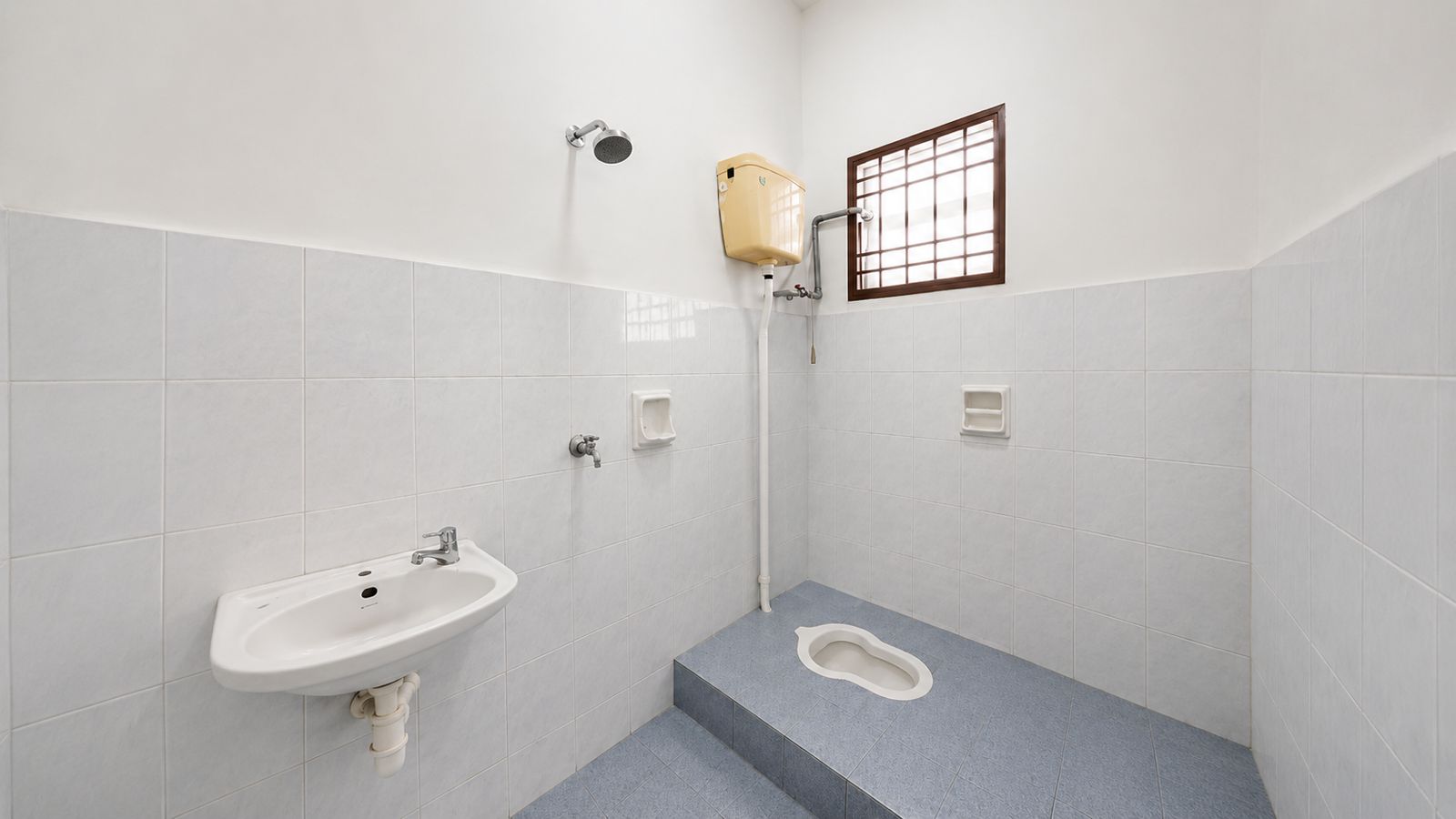 Taman Puteri Wangsa 2 Sty Medium Cost,Renovated,Jalan Lembing,Ulu Tiram image