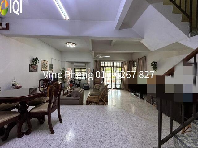 Rare SPACIOUS CORNER LOT! FREEHOLD 5R Double Storey @ Kampung Lapan image