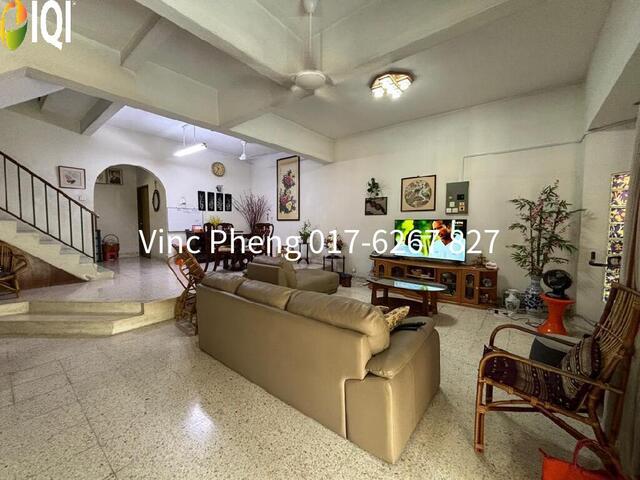 Rare SPACIOUS CORNER LOT! FREEHOLD 5R Double Storey @ Kampung Lapan photo