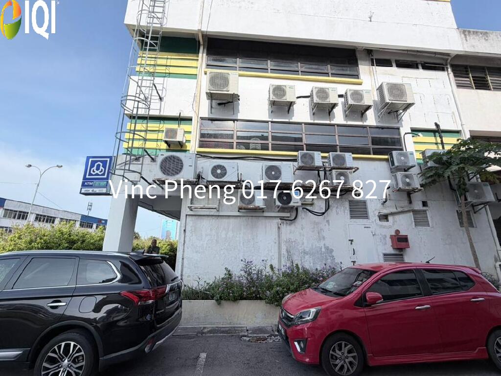 High Traffic Main Road Corner Shoplot 3,078 SqFt @ Melaka Raya image