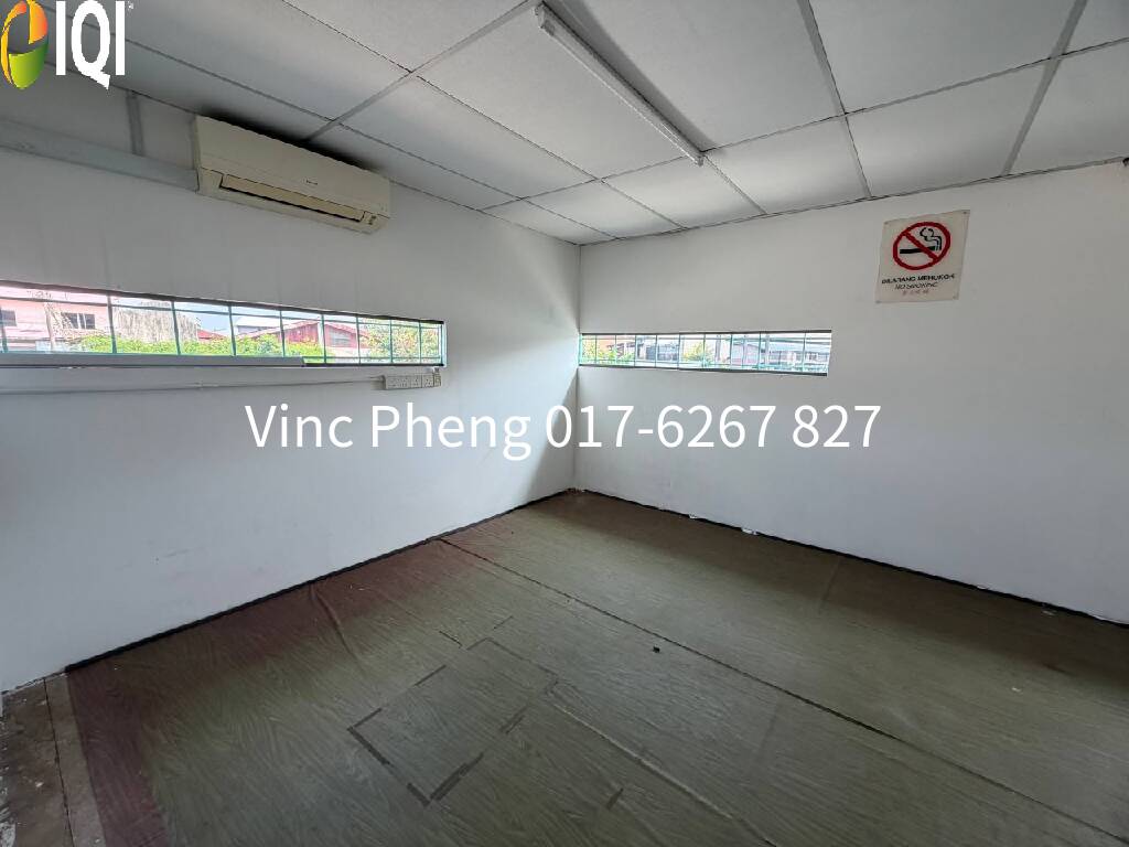 HUGE 14,866 SqFt Open Yard and Warehouse @ Taman Malim Jaya  image