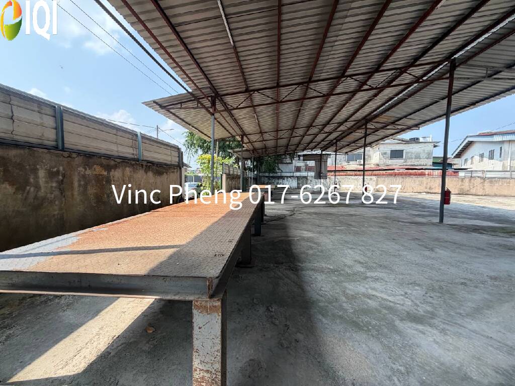 HUGE 14,866 SqFt Open Yard and Warehouse @ Taman Malim Jaya  image