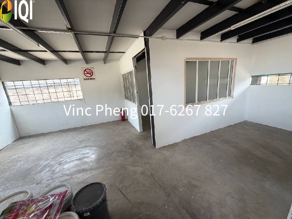 HUGE 14,866 SqFt Open Yard and Warehouse @ Taman Malim Jaya  image