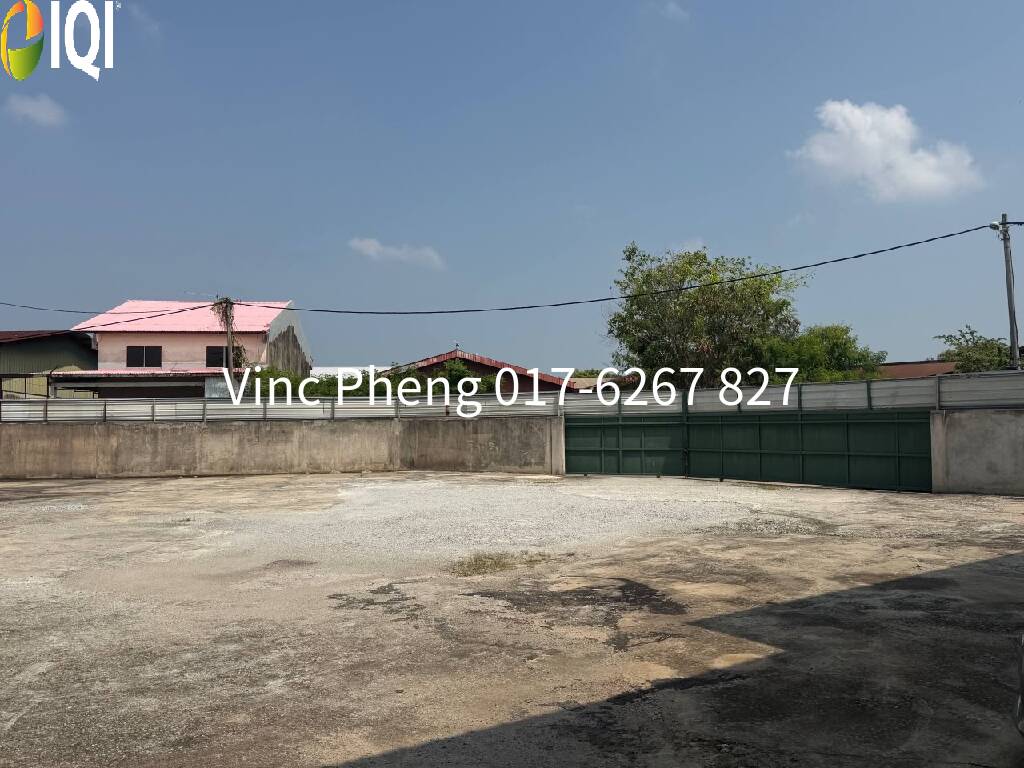 HUGE 14,866 SqFt Open Yard and Warehouse @ Taman Malim Jaya  image