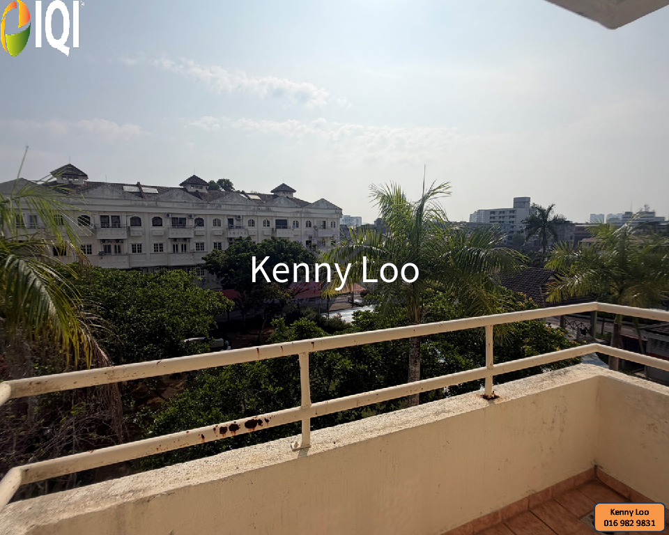 LE TOWN APARTMENT image