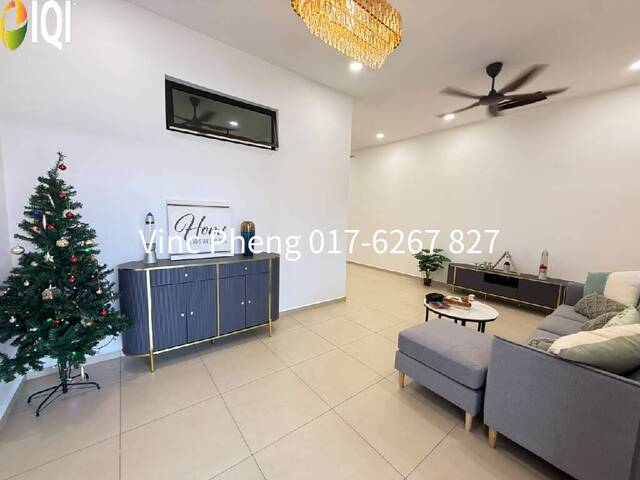 FREEHOLD FULLY RENOVATED & REBUILT Terrace @  Ujong Pasir   image
