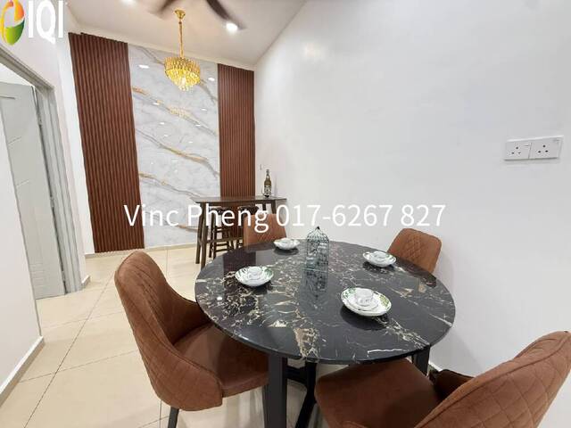 FREEHOLD FULLY RENOVATED & REBUILT Terrace @  Ujong Pasir   image