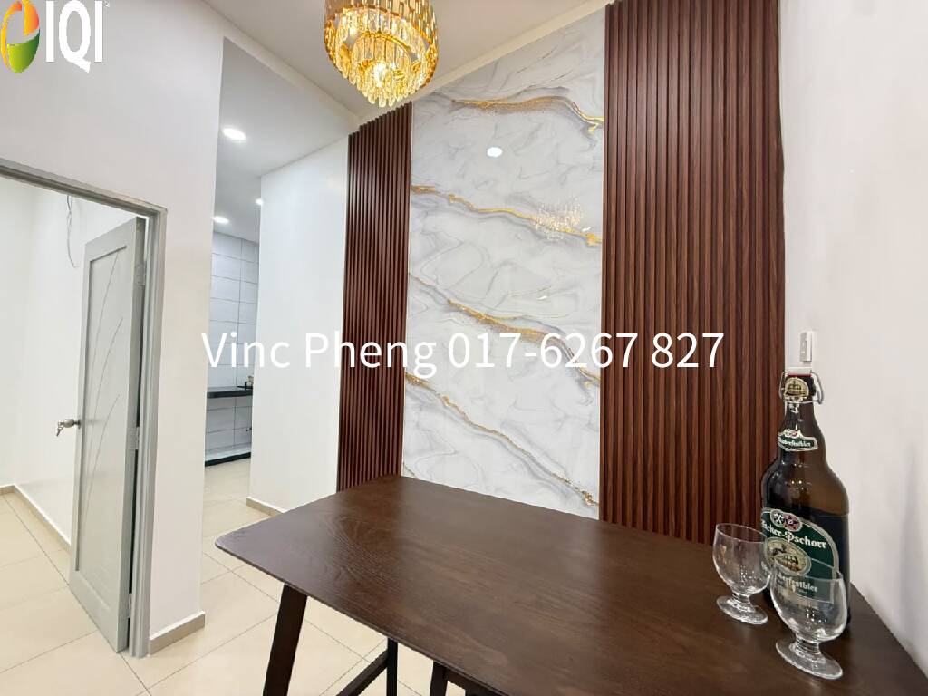 FREEHOLD FULLY RENOVATED & REBUILT Terrace @  Ujong Pasir   image