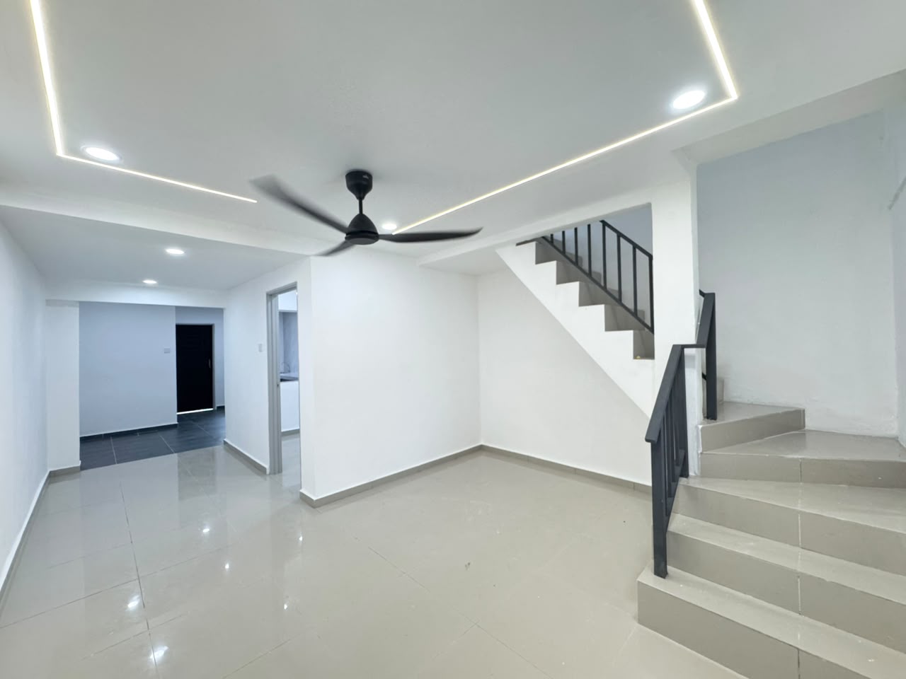 Taman Desa Jaya 2 Sty Low Cost,Jalan Danau,Johor Bahru,Renovated image