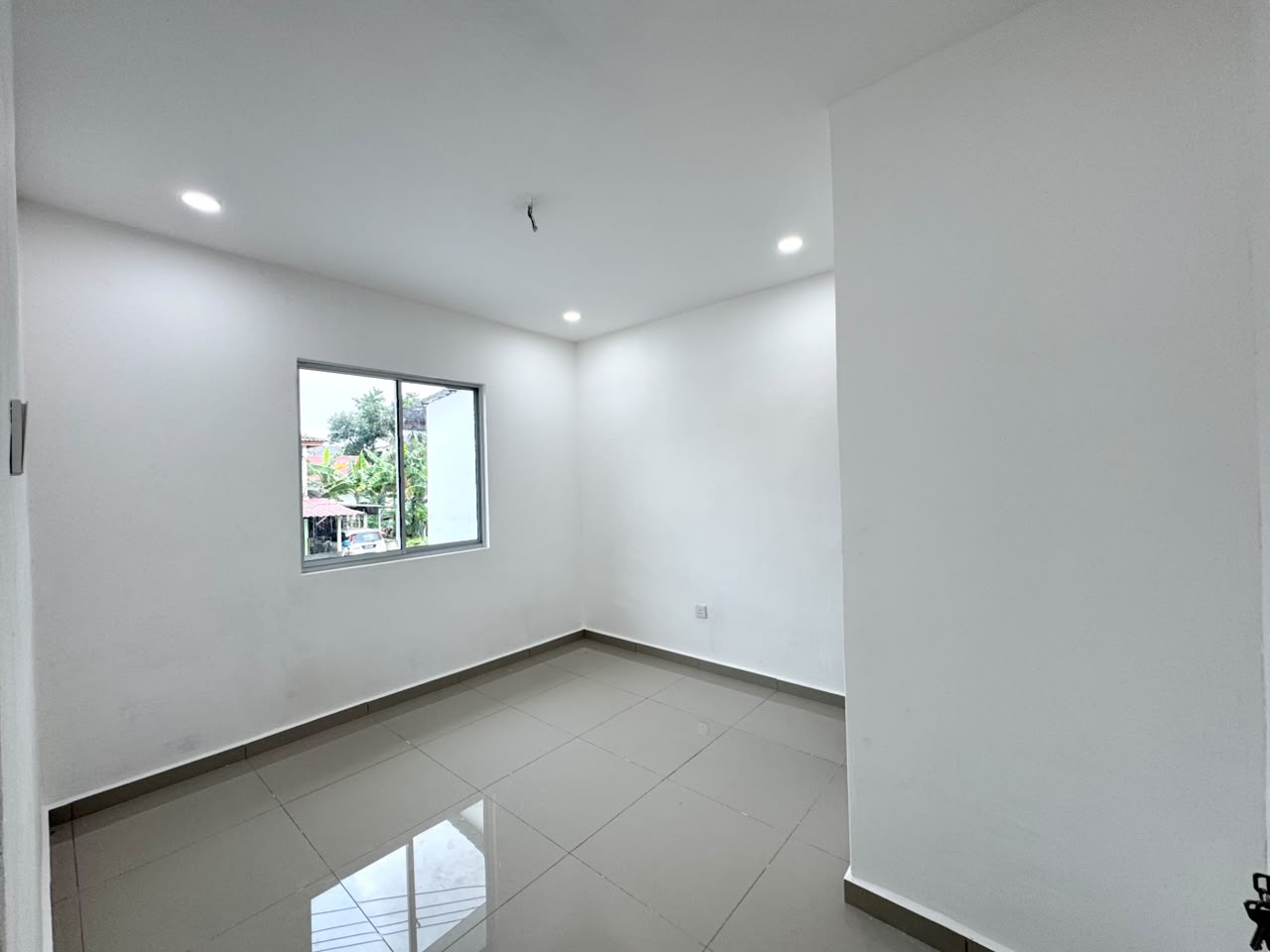 Taman Desa Jaya 2 Sty Low Cost,Jalan Danau,Johor Bahru,Renovated image
