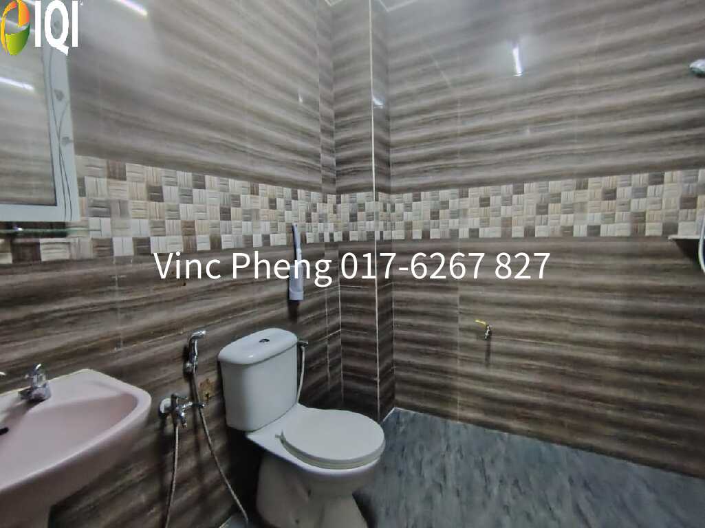 RARE 5BR FULLY EXTENDED Terrace RM438K @ Muzaffar Heights image