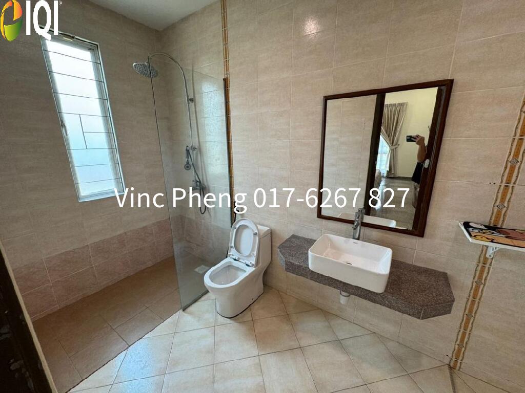 SPACIOUS Land FULLY FURNISHED Bungalow @ Taman Ozana Villas   image