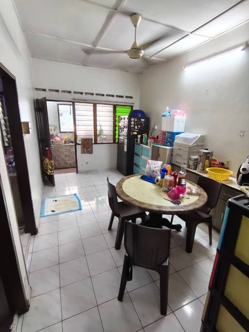 Taman Perwira image