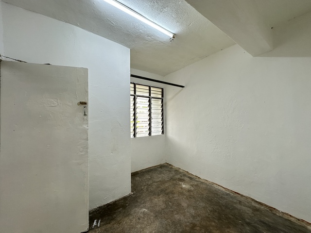 Taman Orkid Desa image