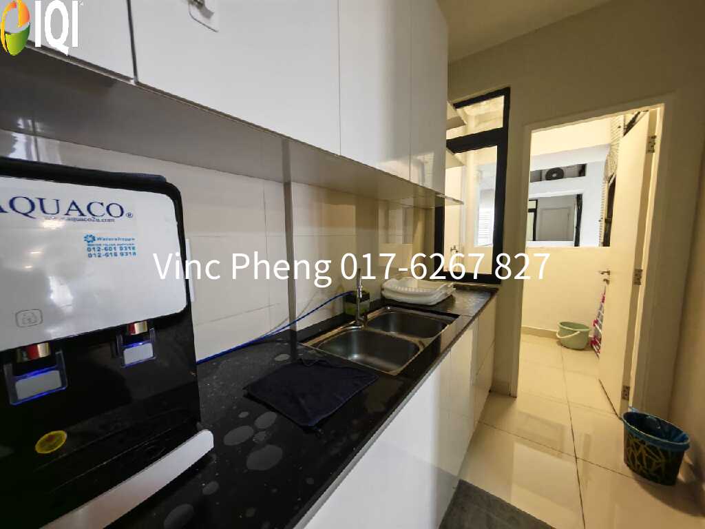 HOT DEAL! FULLY RENOVATED CITY VIEW Condo @  Apple Residence  image